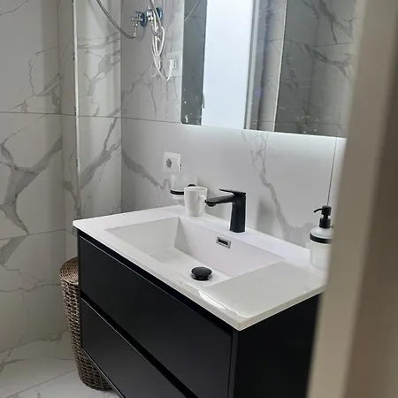 Apartament Deluxe 3 Shëngjin