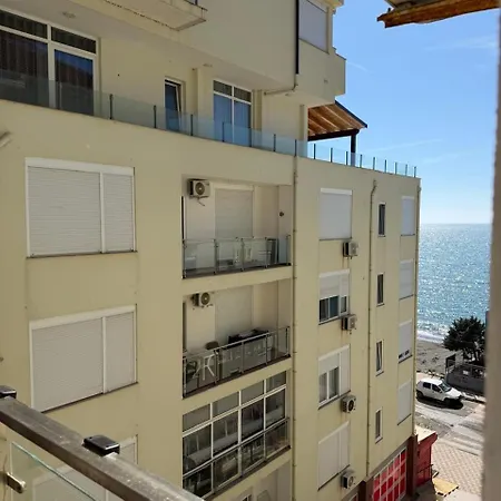 Apartament Deluxe 3 *