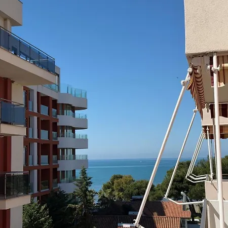 Deluxe 3 Apartament