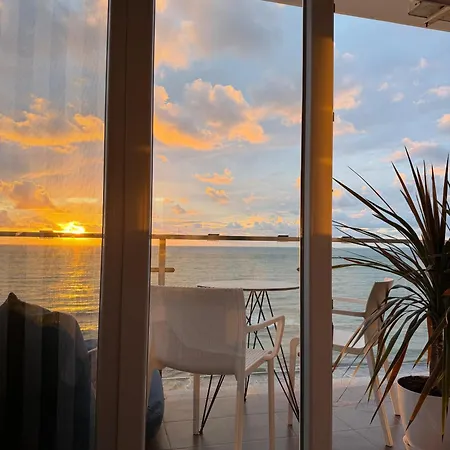 Deluxe 3 Apartament *